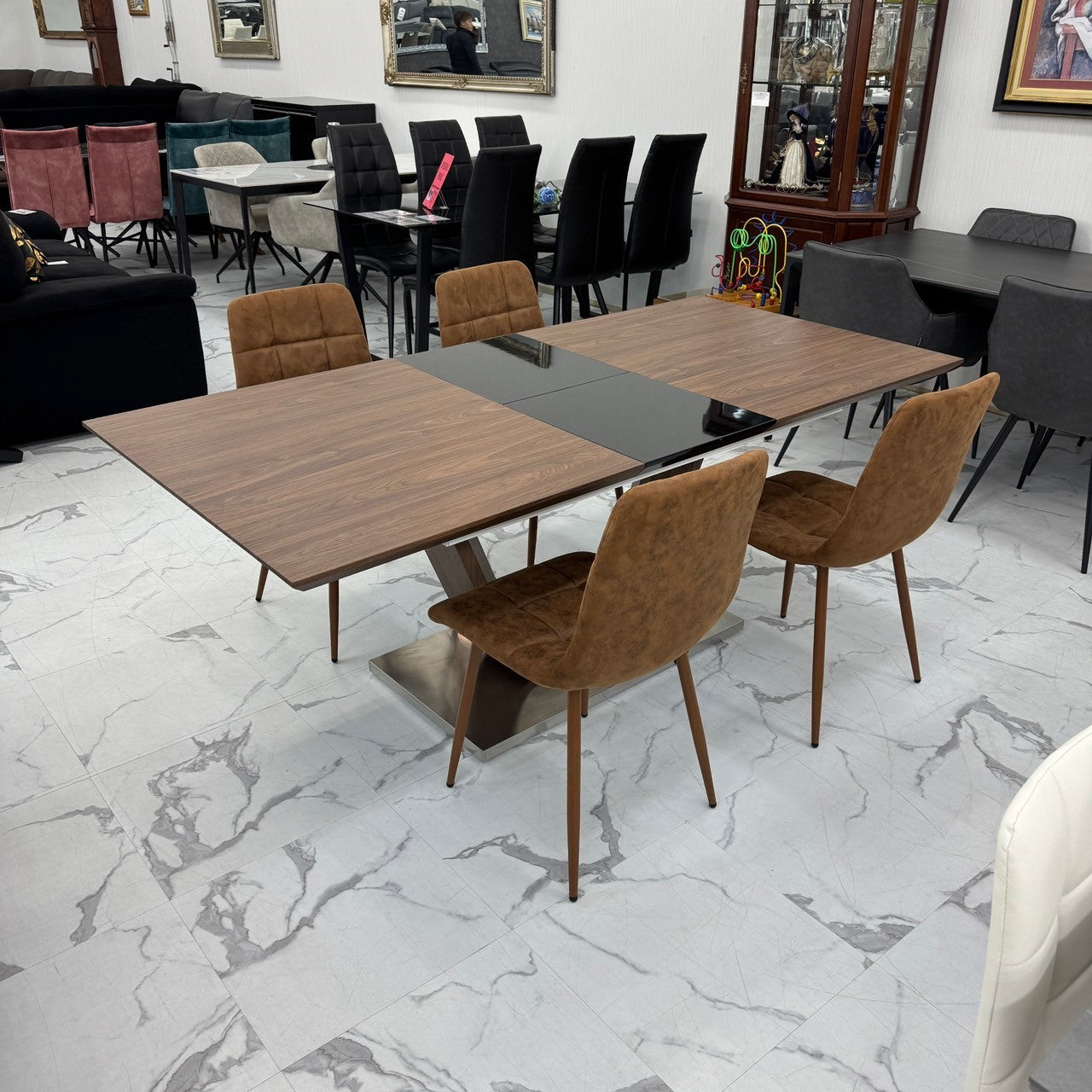 伸長式ダイニングテーブルセット4人掛け (Milano BR、PerlaⅡ)