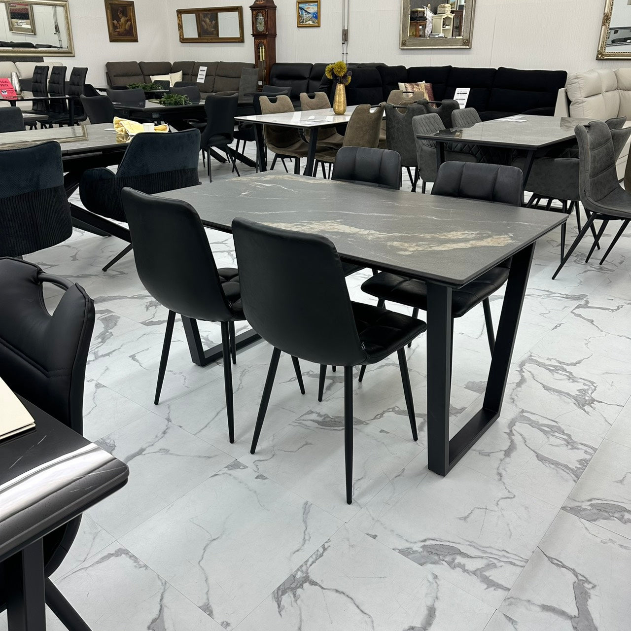 ダイニングテーブルセット4人掛け （MuranoⅢ 135 BK-GL、PerlaⅡ 