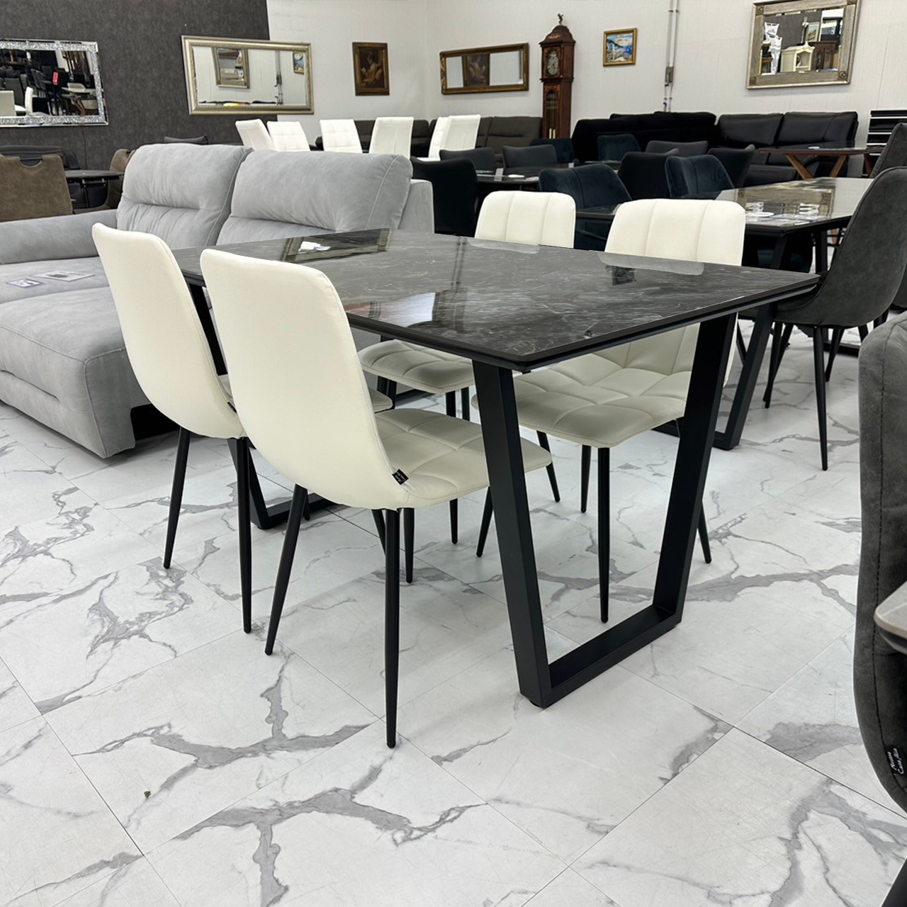 ダイニングテーブルセット4人掛け (MuranoⅢ 135 BR、PerlaⅡ)
