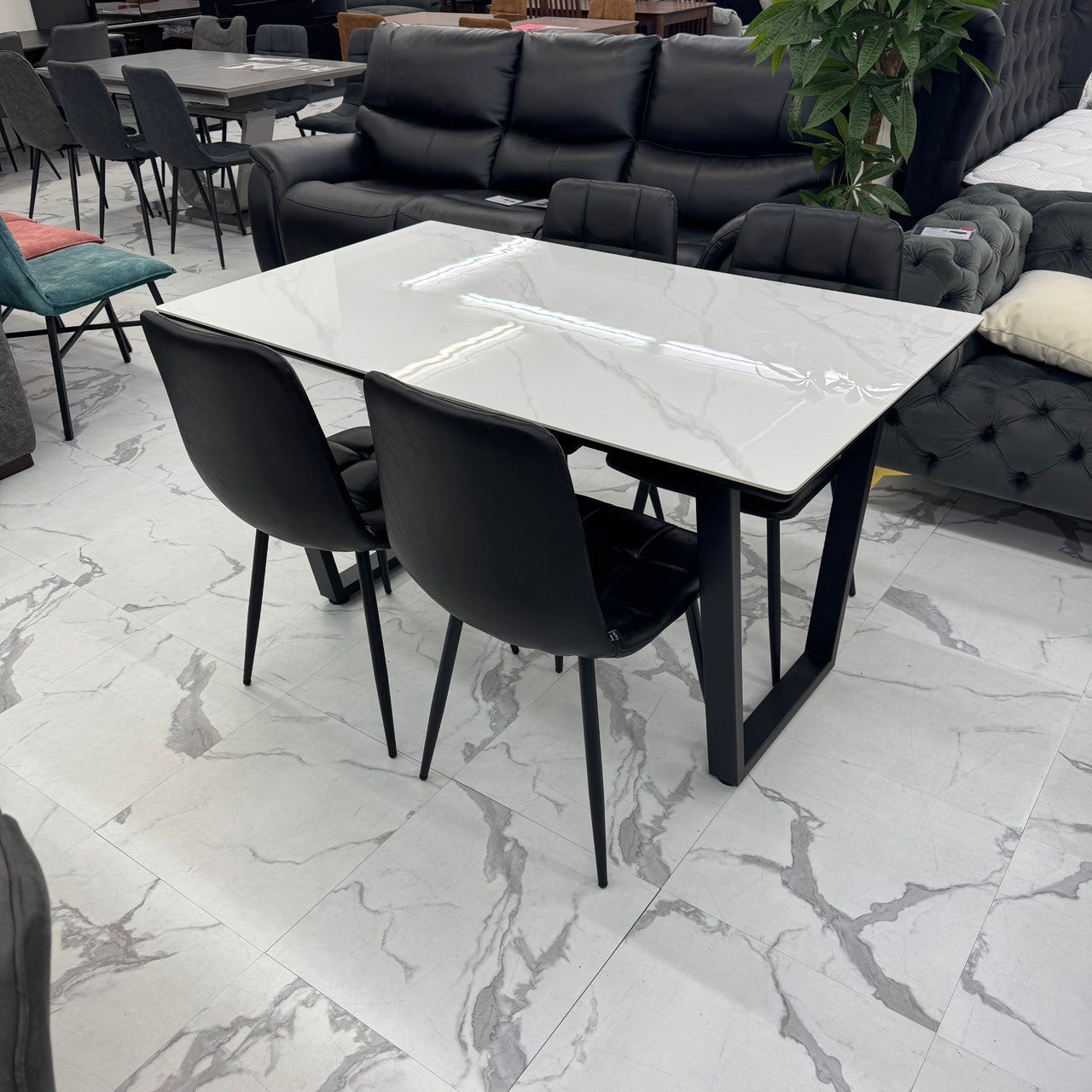 ダイニングテーブルセット4人掛け (MuranoⅢ 135 WH、PerlaⅡ)