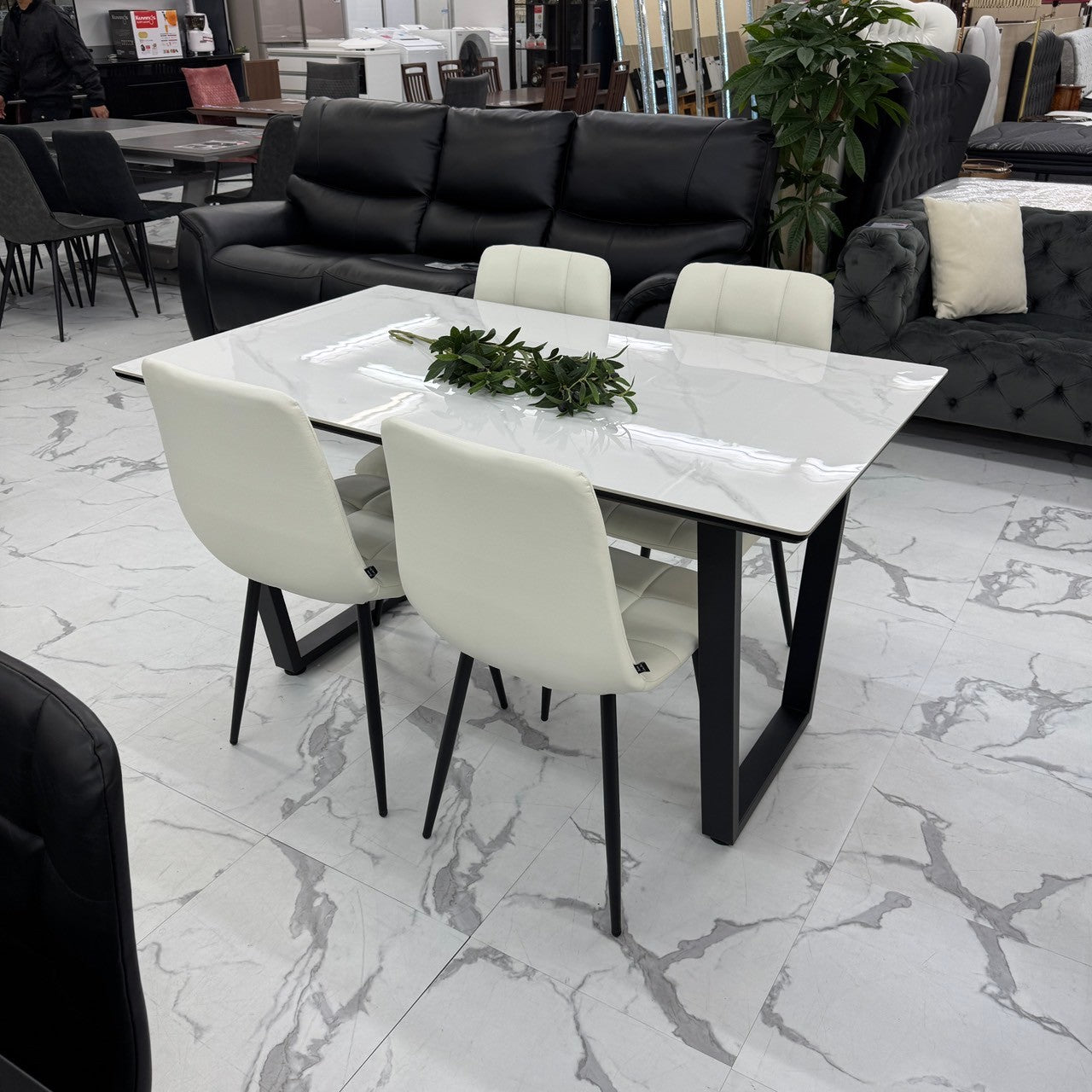 ダイニングテーブルセット4人掛け (MuranoⅢ 135 WH、PerlaⅡ)