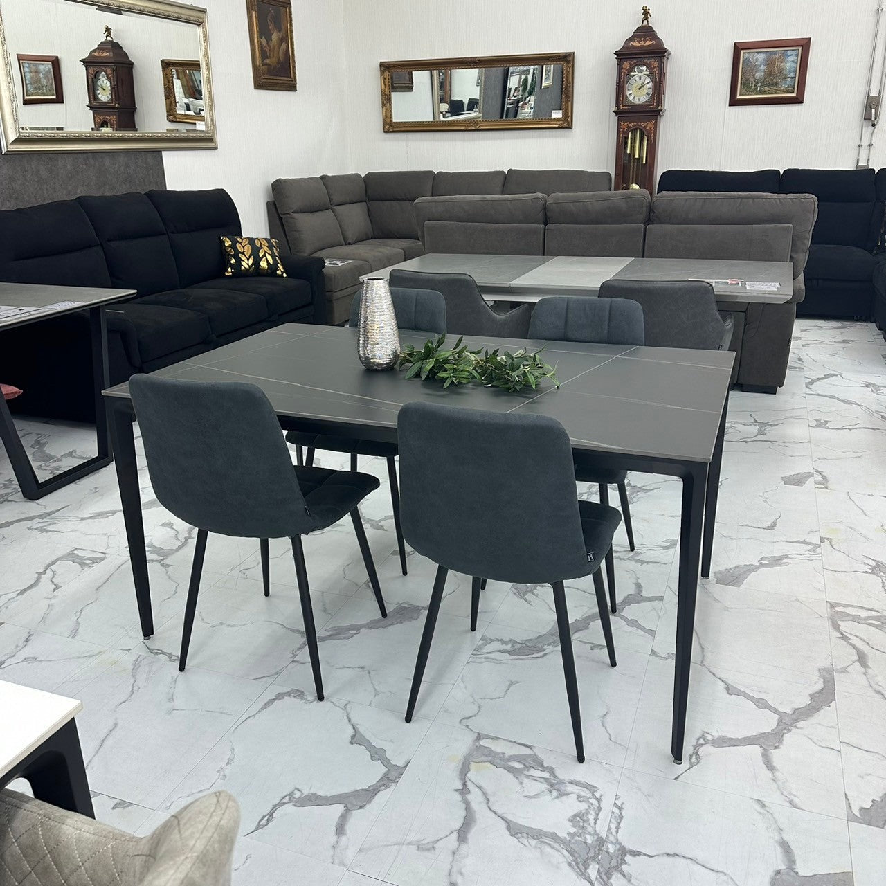 ダイニングテーブルセット4人掛け (Veneta 150 BK、PerlaⅡ)