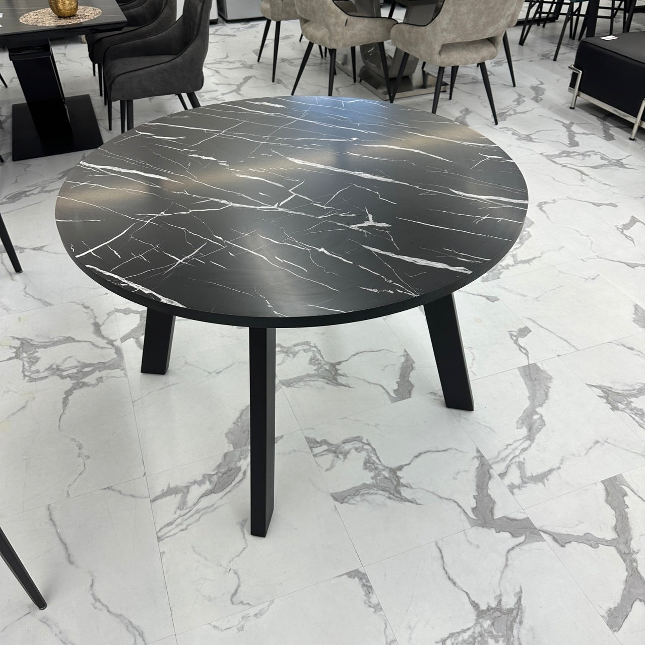 Dining table Roma