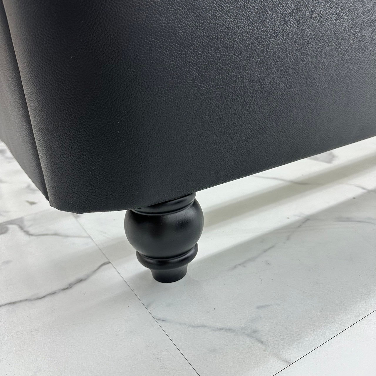 クイーンベッド Brutas ブルータス