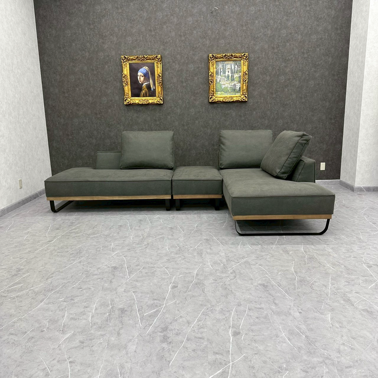 MoCa sofa bed with lift-up storage 