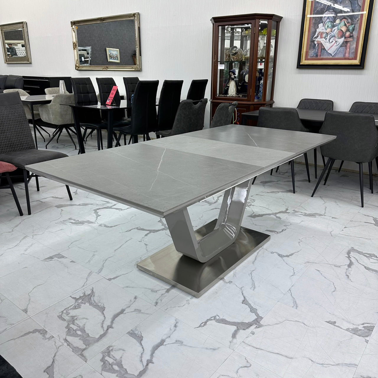 Extendable dining table Milano